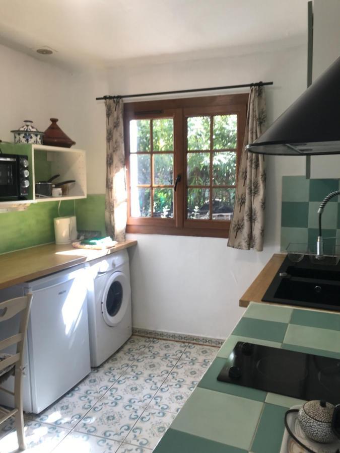 Studio Mitoyen / 2 Personnes Hyères المظهر الخارجي الصورة